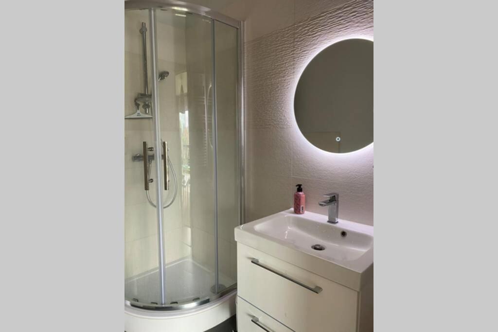 Coeur De Cabourg- Joli Studio Avec Terrasse - Apartment Ngoại thất bức ảnh